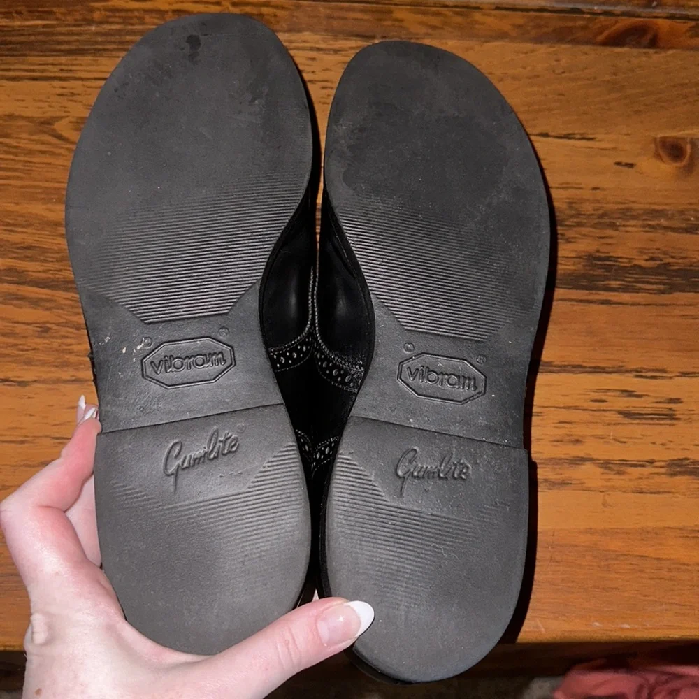 Allen Edmonds Cap-toe Oxford Dress Shoes - Picture 3 of 7